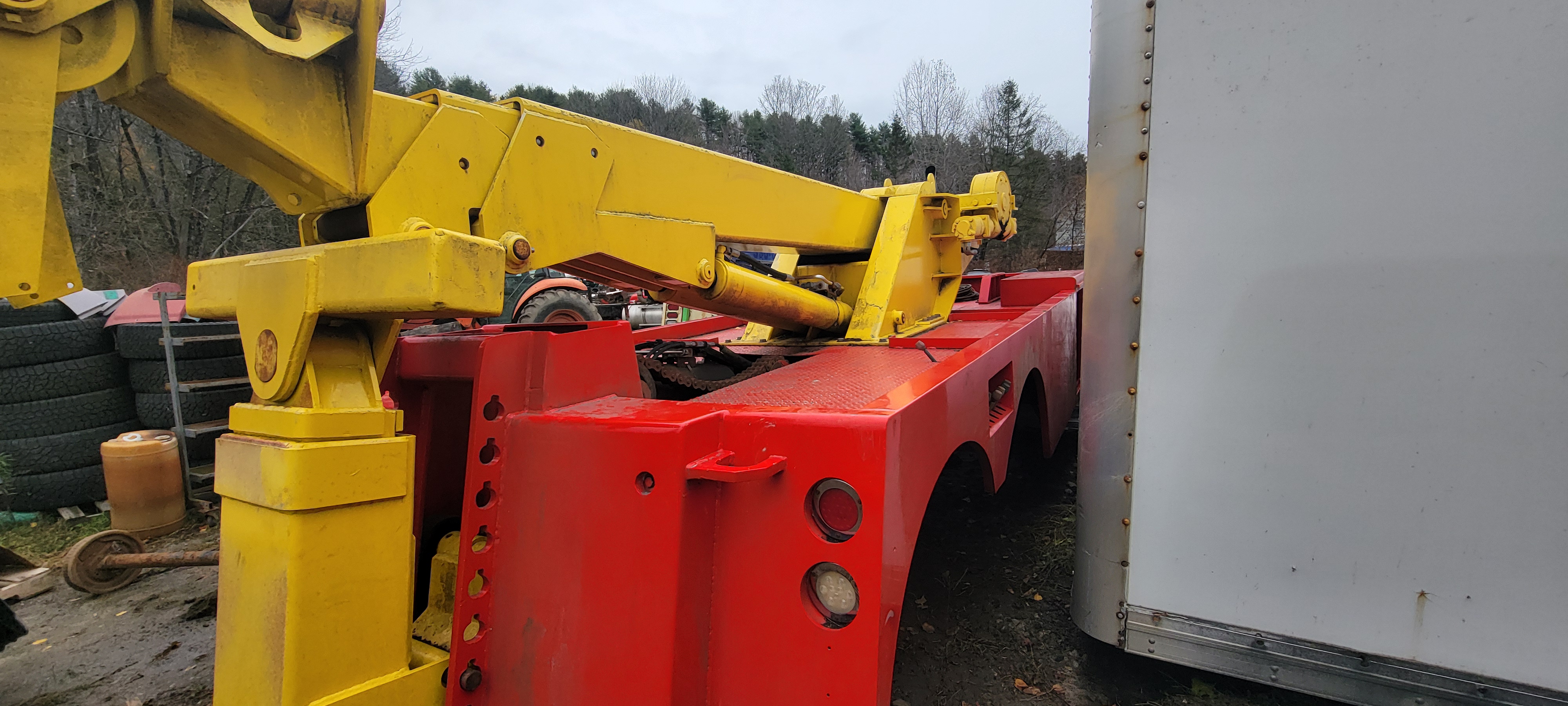 Heavy-Duty Tow Crane Recovery