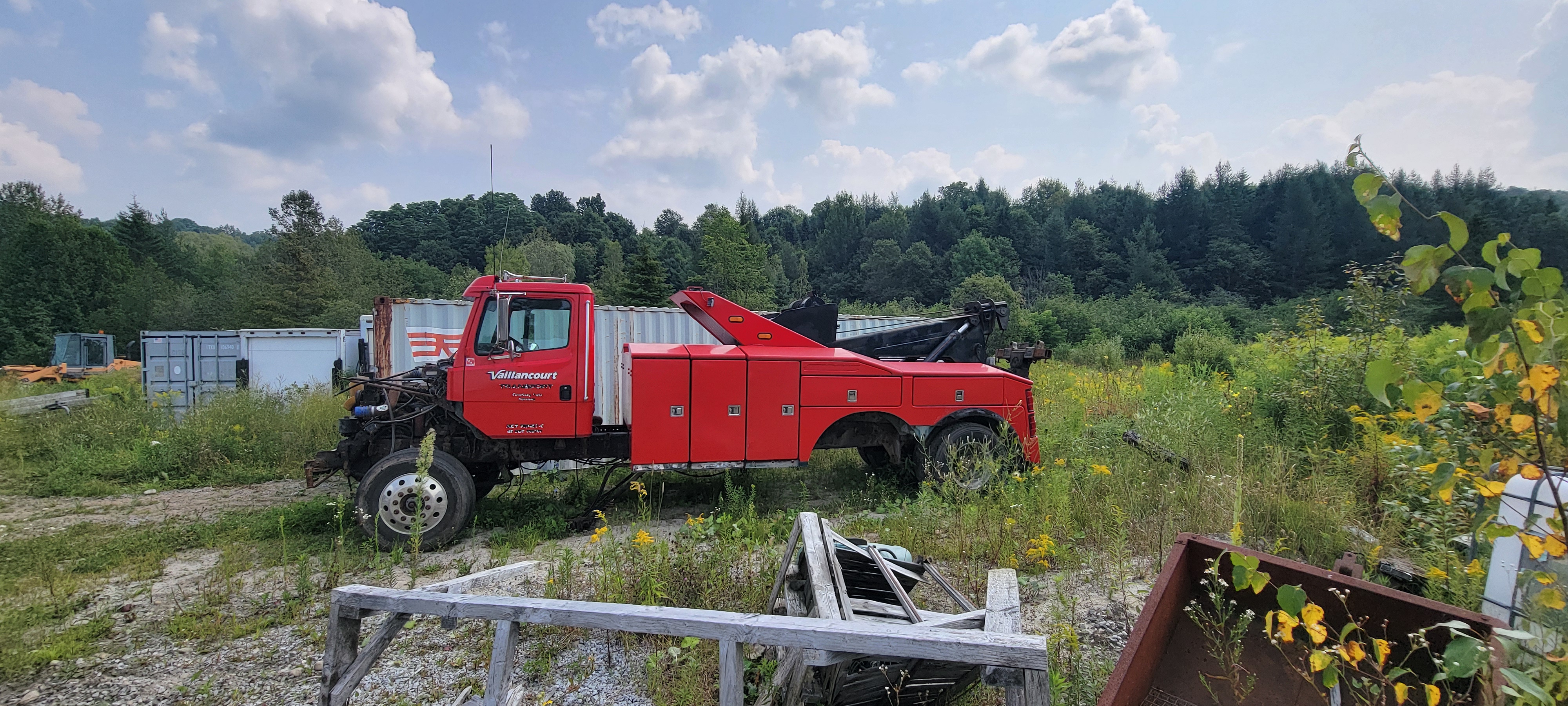 Heavy-Duty Tow Truck